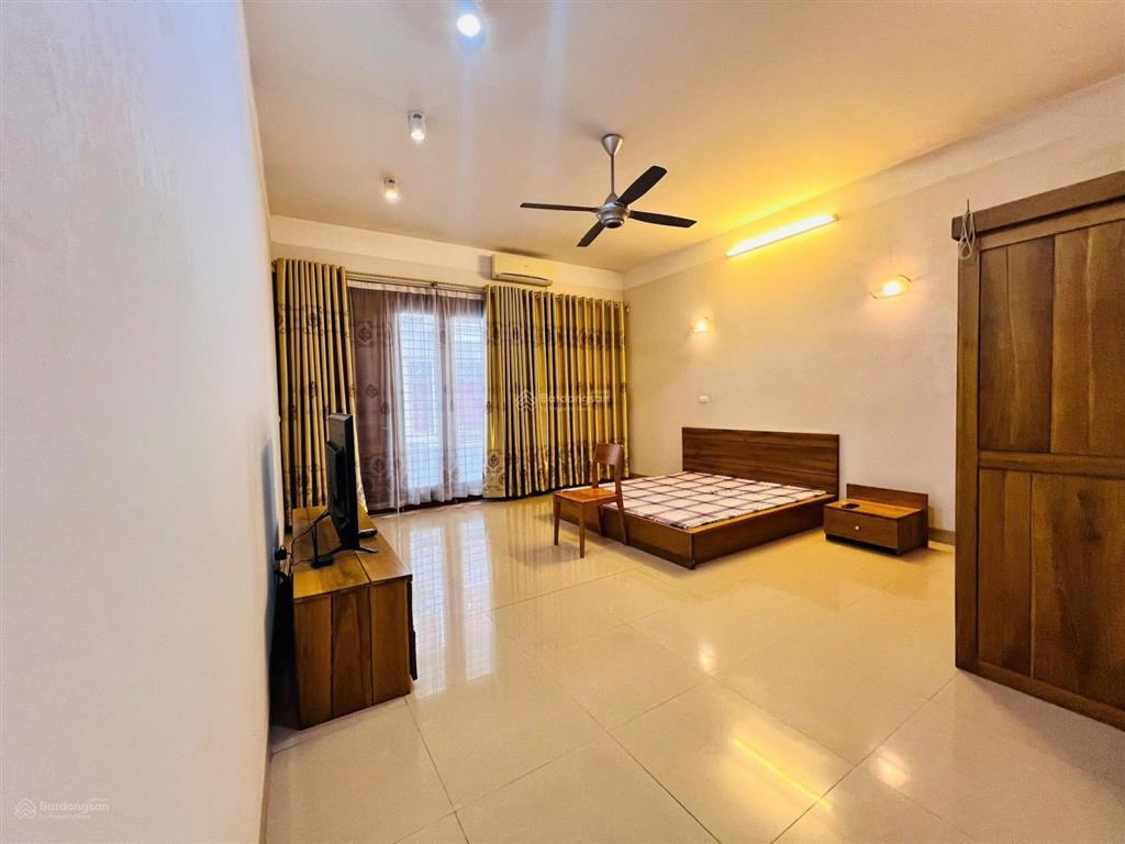 Võng thị  toà ccmn  ngõ thông  gần hồ tây  ko quy hoạch