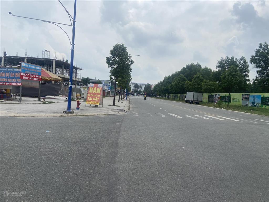 Bán nhà phố liền kề có sẵn thu nhập ở kinh doanh cho thuê ngay trung tâm thành phố mới bình dương