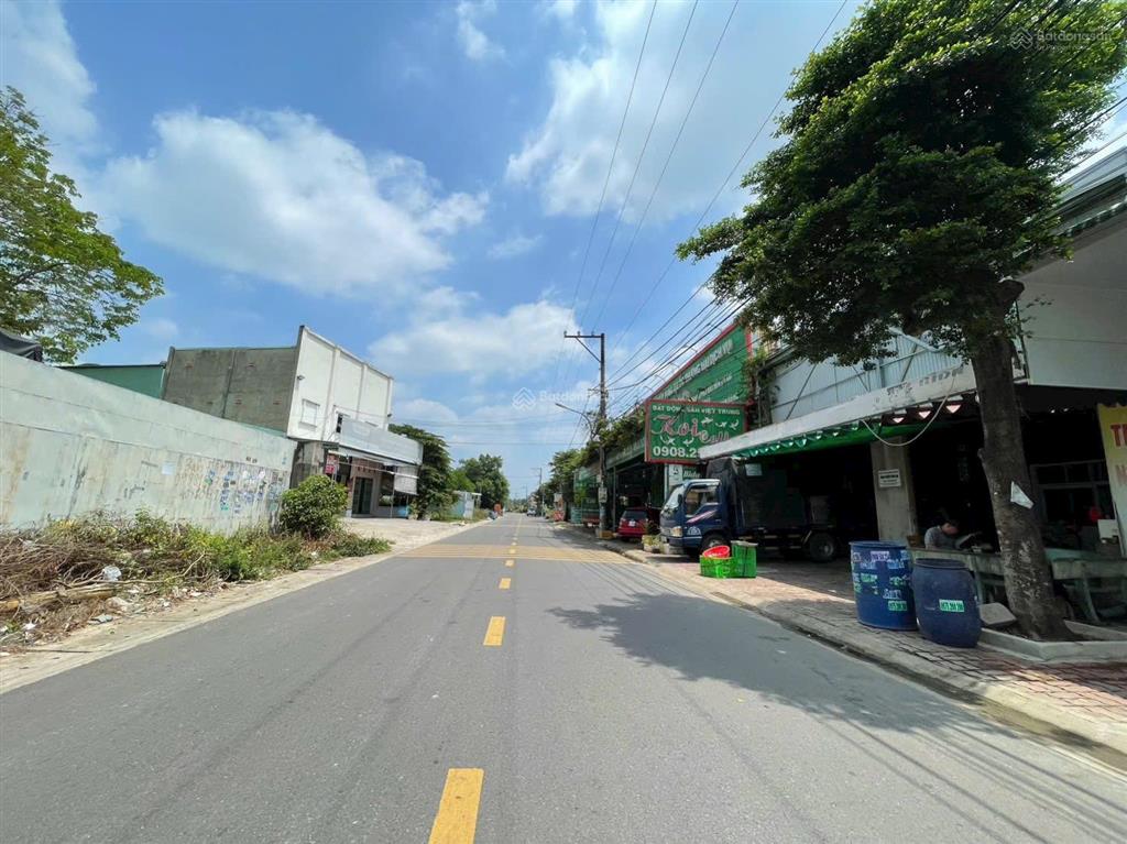 Bán nhà bình dương mặt tiền kinh doanh mặt bằng cho thuê khu dân cư đông kín