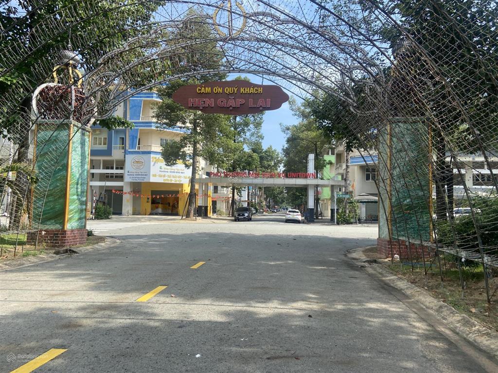 Bán nhà phố 2 mặt tiền 4 tầng thiết kế sang xinh ngay mặt tiền trung tâm thành phố mới bình dương