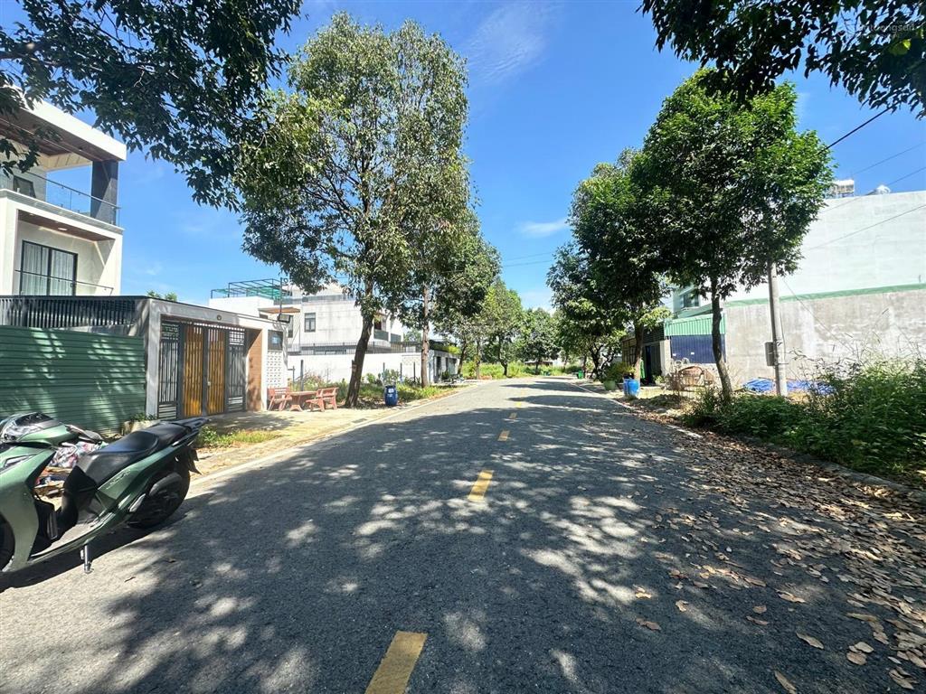 Bán đất phú tân 5x30 full thổ cư đường nhựa ngay thành phố mới bình dương