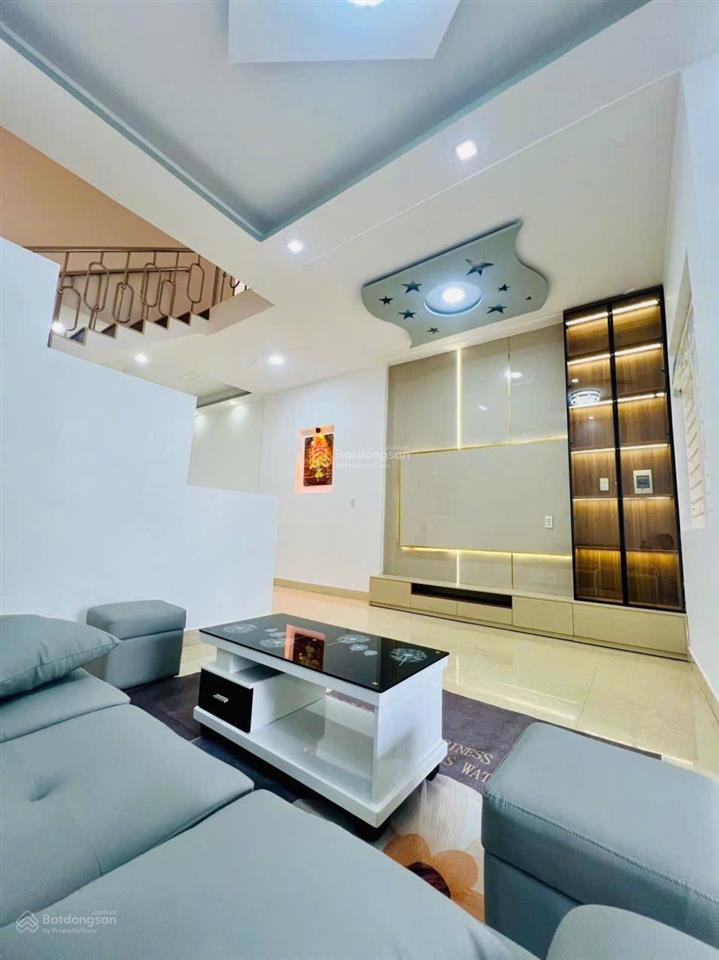 Bán nhà đẹp full nội thất ngay khu dân cư vip trung tâm thành phố mới bình dương
