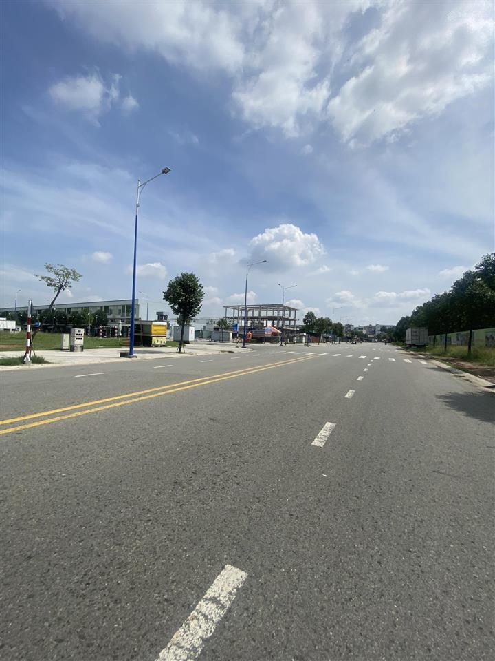 Bán đất có 2 mặt tiền kinh doanh đường d27 hòa phú trung tâm thành phố mới bình dương