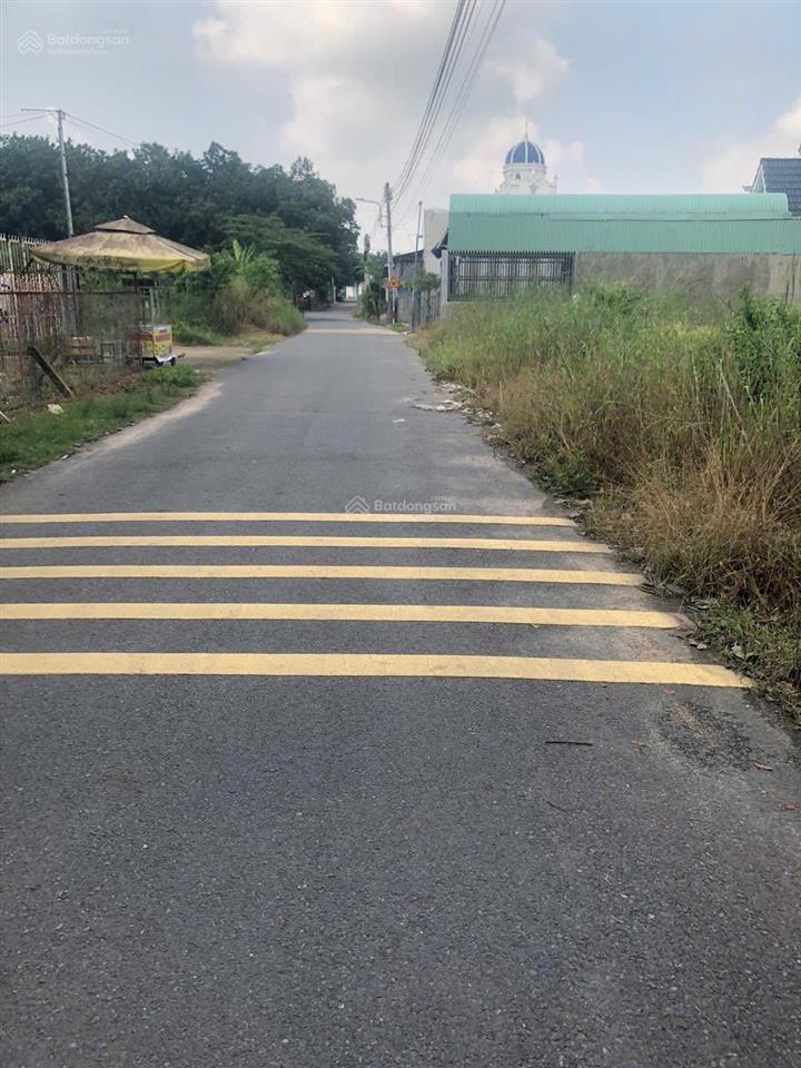 Bán đất tân định gần 1000m2 thông từ mptv ra ql 13 khu dân cư thuận tiện làm kho xưởng khách sạn