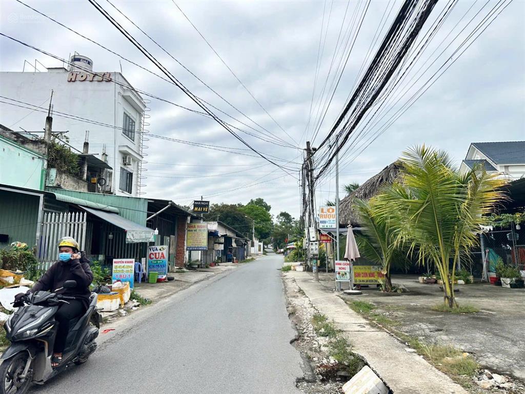 Bán đất tân uyên bình dương 626.2m2 có sẵn thổ cư đường nhựa khu dân ở đông giảm giá bán nhanh