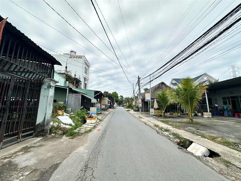Bán đất tân uyên bình dương 626.2m2 có sẵn thổ cư đường nhựa khu dân ở đông giảm giá bán nhanh