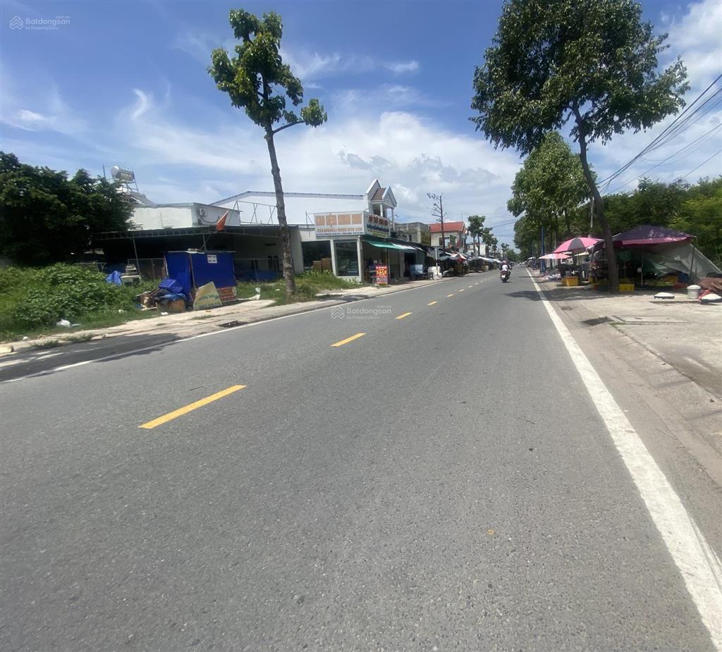Bán nhà phố mặt tiền kinh doanh đường d5 hoà phú ngay trung tâm thành phố mới bình dương