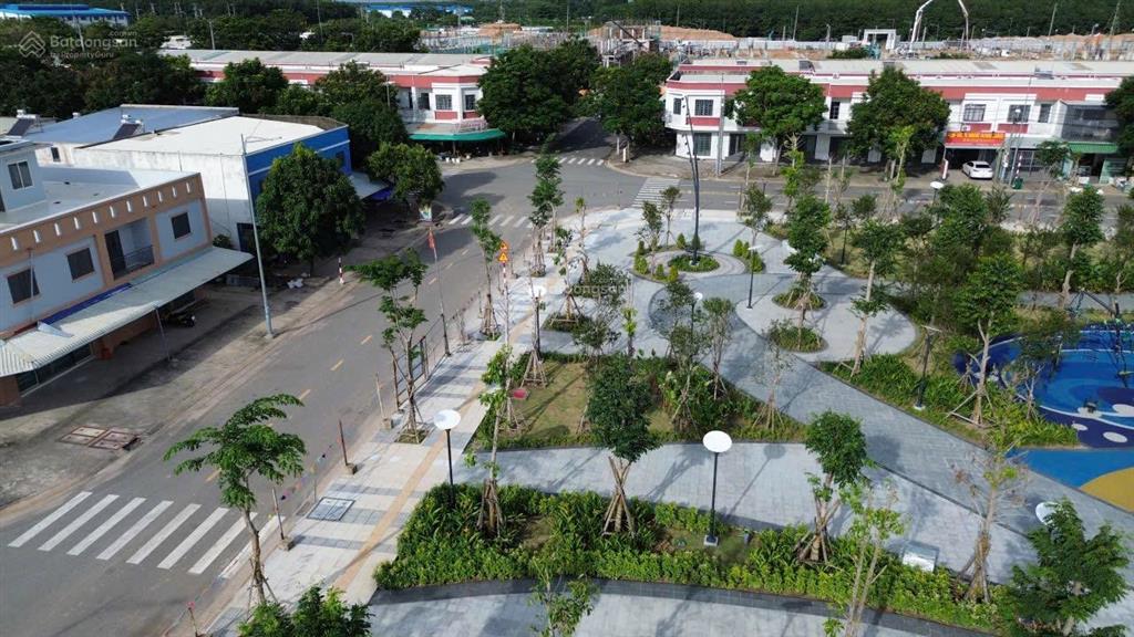 Bán gấp căn góc 3 mặt tiền kinh doanh ngay khu vip vĩnh tân kinh doanh cho thuê ngay tân uyên bd