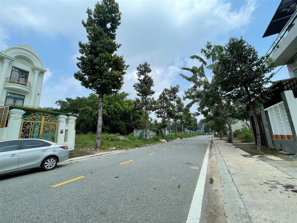 Bán đất đẹp khu dân cư phú tân giá ngộp ngay siêu thị aeon thành phố mới bình dương