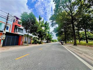 Bán nhanh giá ngộp đất 10x30m khu dân cư phú tân ngay trung tâm tp mới bd