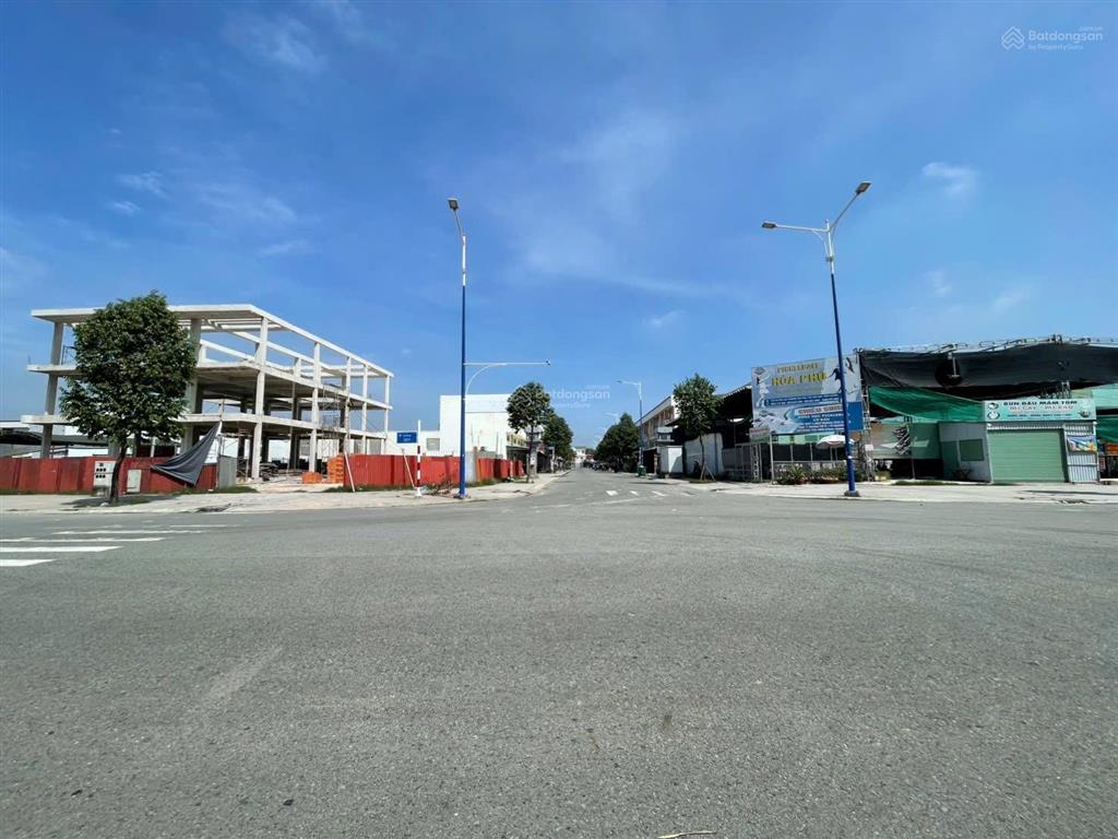 Bán đất mặt tiền d27 kinh doanh ngay hòa phú trung tâm thành phố mới bình dương có lô liền kề