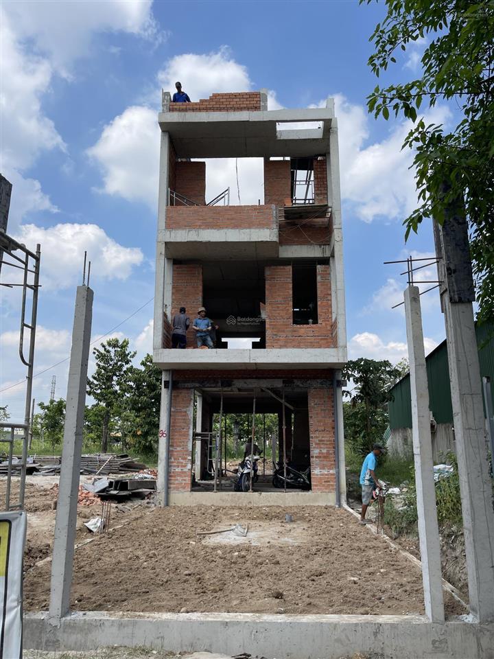 Bán nhà đẹp ngay chợ hòa phú 5x30 khu dân cư có công viên thoáng mát ngay siêu thị aeon tp mới bd