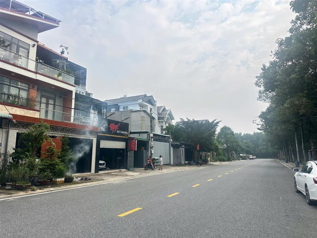 Giảm giá bán căn nhà tâm huyết ngay trục chính khu dc hòa phú gần siêu thị aeon tp mới bình dương