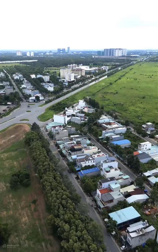 Giảm giá bán căn nhà tâm huyết ngay trục chính khu dc hòa phú gần siêu thị aeon tp mới bình dương
