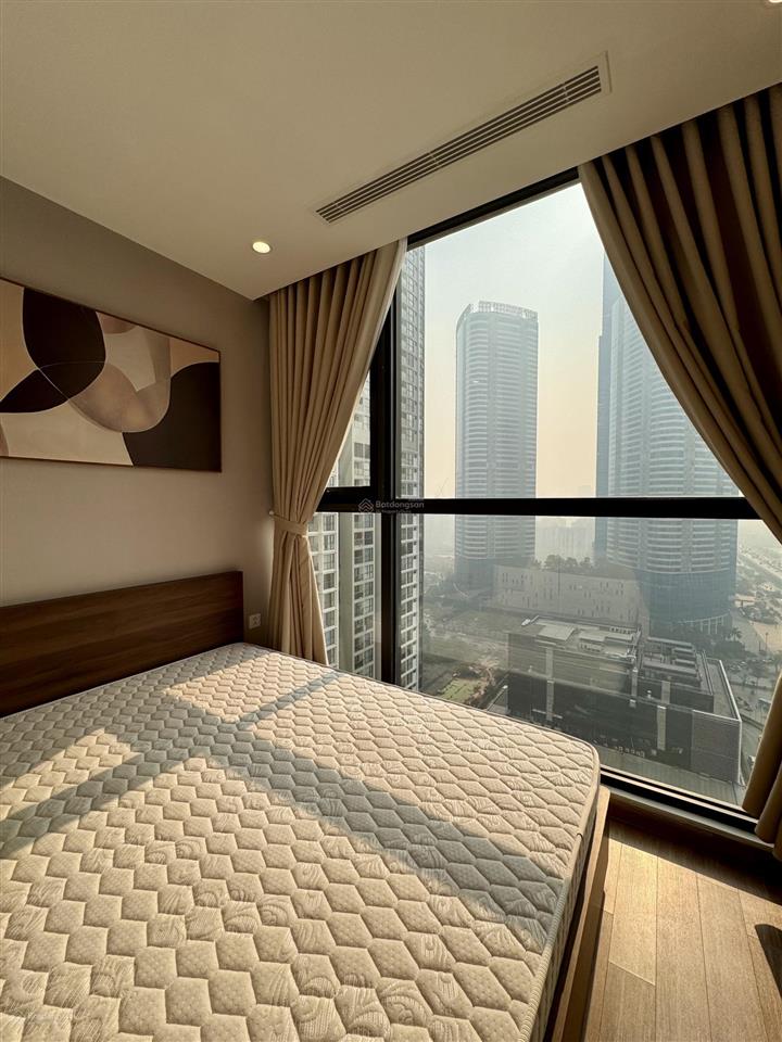Chính chủ cho thuê căn hộ cao cấp 1pn, 43 m2, toà s2 vinhomes skylake, full đồ nội thất