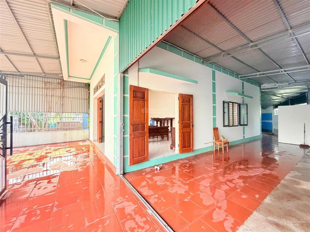 Bán đất tặng nhà full nội thất dt rộng 208m2 ở tam đảo vĩnh phúc