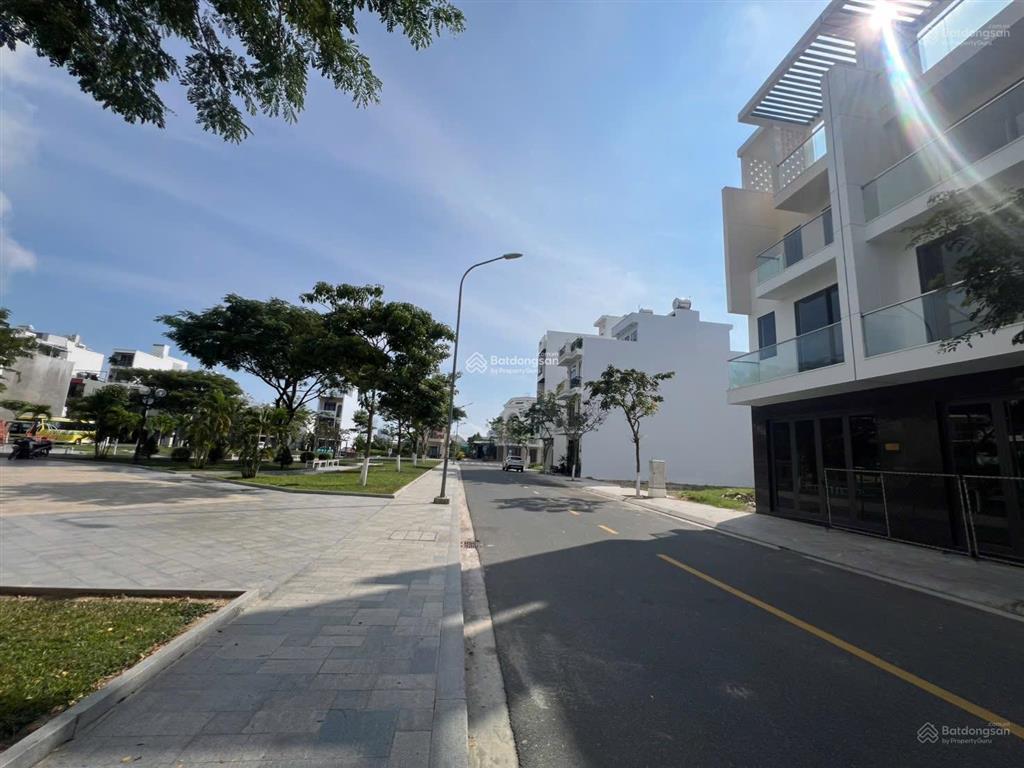 Bán nhà phố mặt tiền đường a1 kđt vcn phước long 2, sổ sẵn, sang tên ngay