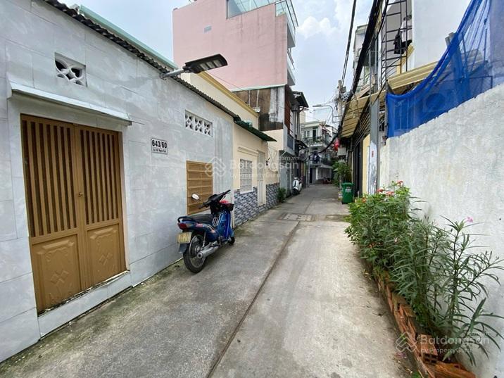 Bán nhà 2 mặt hẻm xe hơi  giá tốt tại 643/60 xvnt, phường 26, bình thạnh, hcm