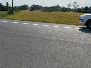 Chính chủ cần bán gấp đất 3 mặt tiền đường hồ chí minh, thị trấn hiệp hòa