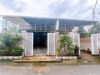 Nhà đẹp lgiá tốtchính chủ cần bán căn liền kề mặt tiền đường đx107, p.chánh hiệp, tp.hcm