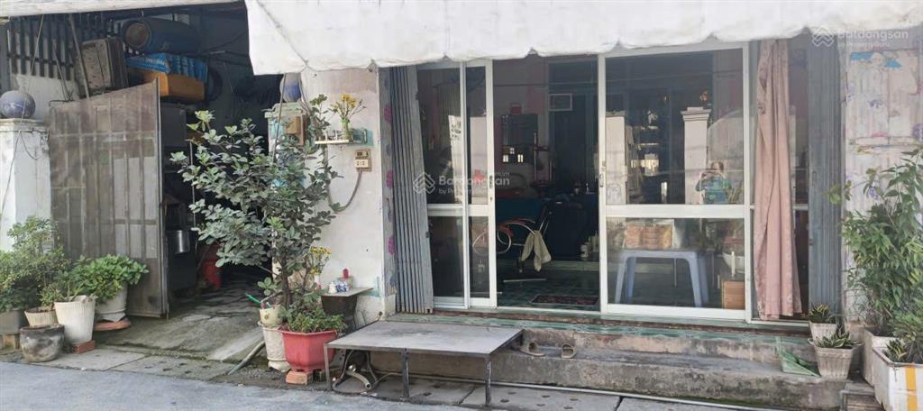 Chính chủ bán nhanh nhà đang ở cấp 4, mặt tiền đường 6 kp 3, phường trường thạnh( cũ), tp thủ đức