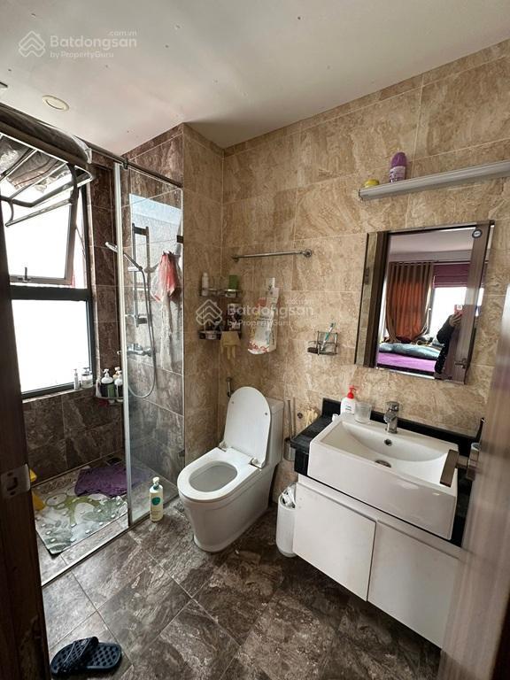 Căn hộ full tiện ích giá tốt chính chủ bán căn hộ 3pn 2vs sky central 176 định công,hn