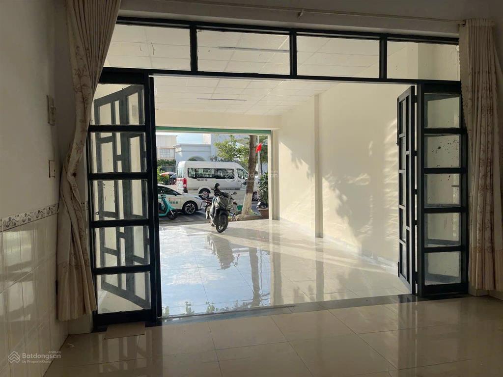 Nhà đẹpgiá tốtchính chủ cần bán 77 đ. nguyễn tất thành, p.phước long, tp.nha trang, khánh hòa