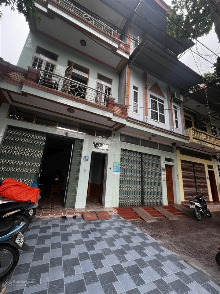 Nhà đẹp  giá tốt  bán nhà 3 tầng đường hồ đức ri b8 cổng phân hiệu đại học thái nguyên , lào cai