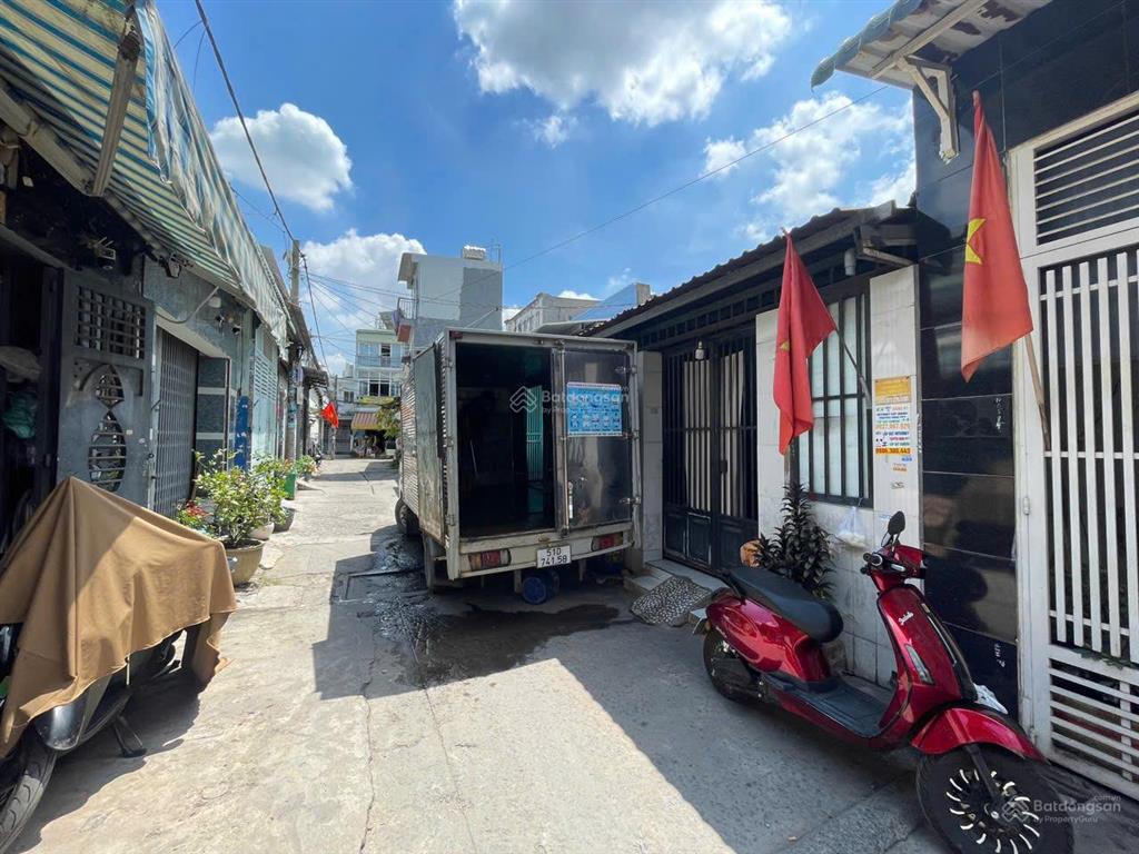 Hot hot cần bán nhà đầu hẻm b18 (lk 56) tân vĩnh lộc, bình chánh, tp.hcm  giá tốt thiện chí bán