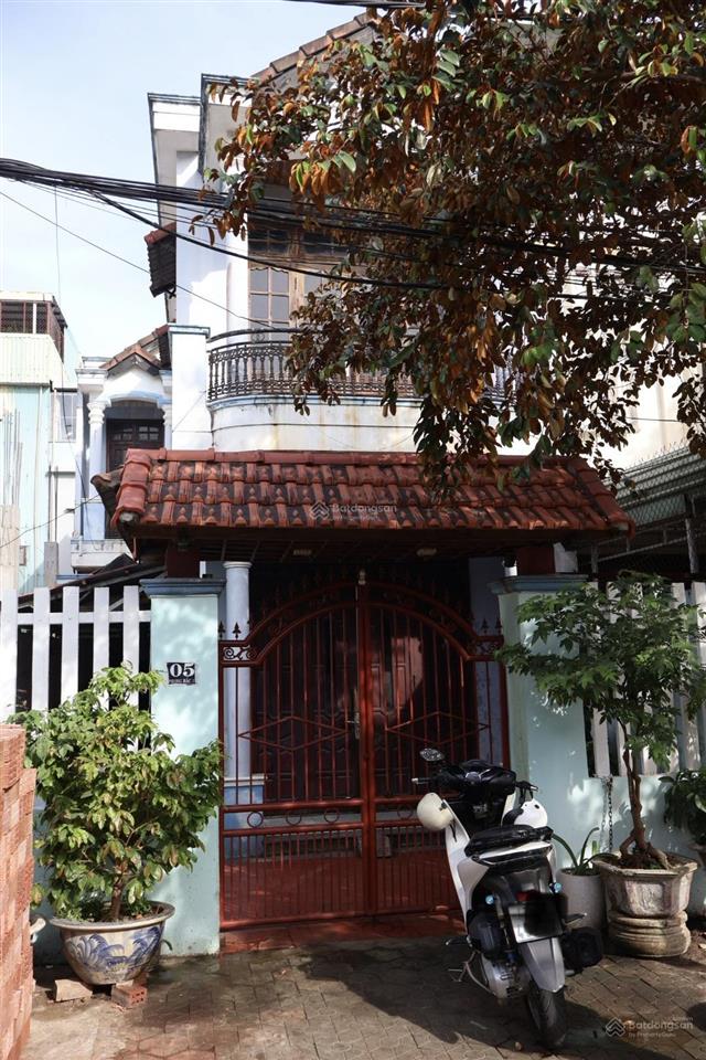 Nhà vị trí siêu đẹp  giá tốt  chính chủ cần bán nhanh căn nhà 05 phong bắc 12, cẩm lệ, đà nẵng.