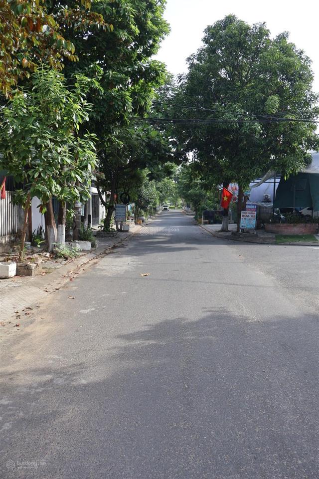 Nhà vị trí siêu đẹp  giá tốt  chính chủ cần bán nhanh căn nhà 05 phong bắc 12, cẩm lệ, đà nẵng.