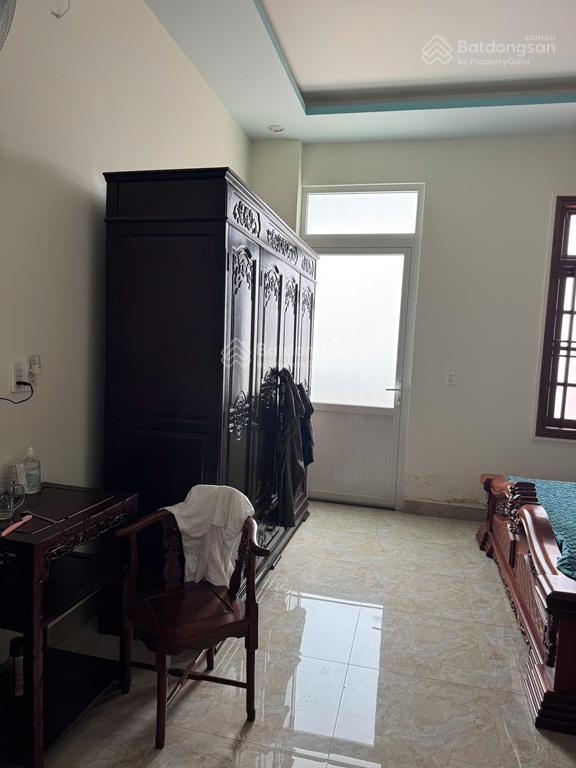 Nhà đẹpgiá tốt chính chủ bán nhanh nhà phố số 20 khu tđc định hòa thành phố thủ dầu một bình dương