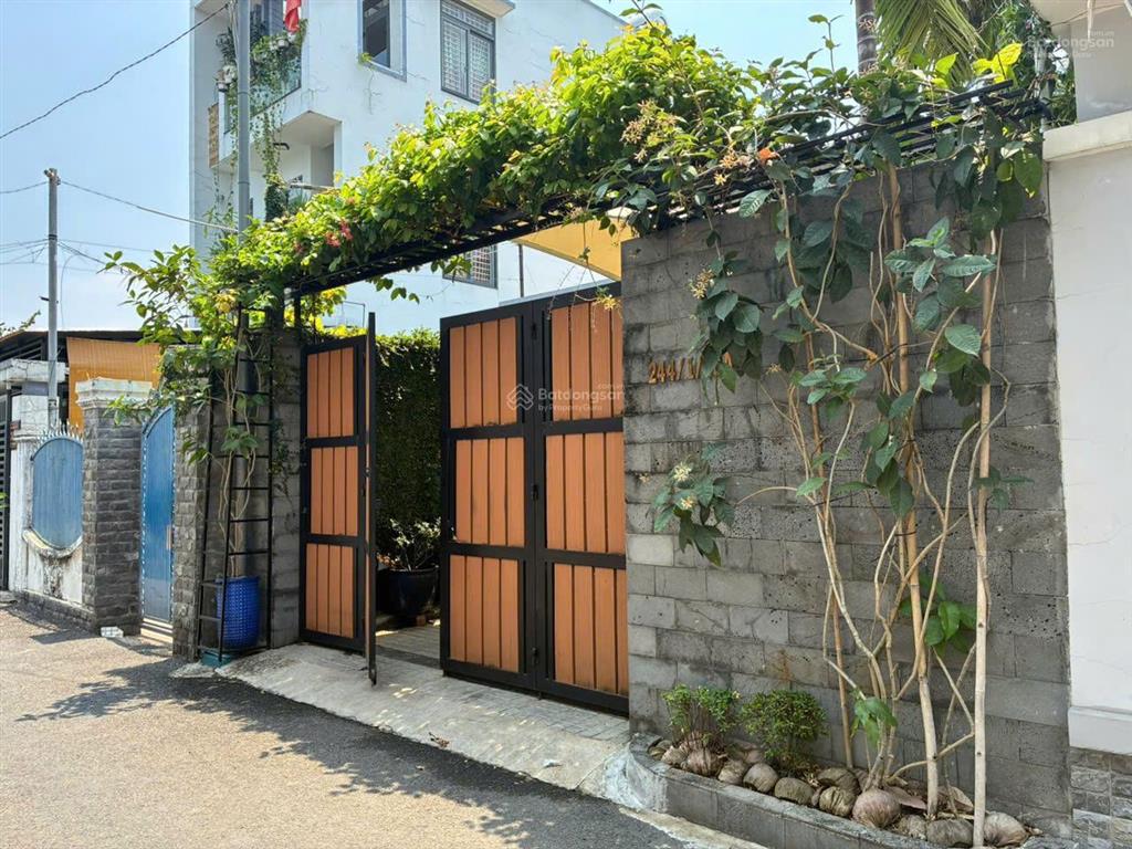 Nhà đẹp, giá tốt, bán nhanh nhà sổ hồng riêng tại thành phố thủ dầu một, bình dương
