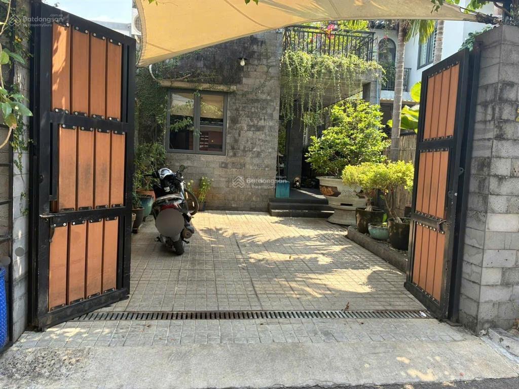 Nhà đẹp, giá tốt, bán nhanh nhà sổ hồng riêng tại thành phố thủ dầu một, bình dương