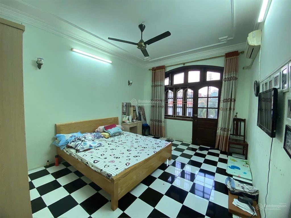 Nhà đẹp  giá tốt  chính chủ cần bán căn nhà đẹp view hồ tt cầu đơ 3, hà đông, hà nội
