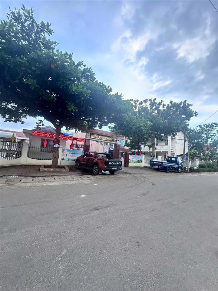 Nhà đẹp  giá tốt  chính chủ cần bán gấp căn nhà tại thị trấn thạnh mỹ, đơn dương, lâm đồng