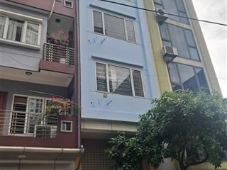 Chính chủ cho thuê tòa nhà văn phòng 6,5 tầng thang máy ô tô tránh vị trí đẹp yên sở, tp hà nội