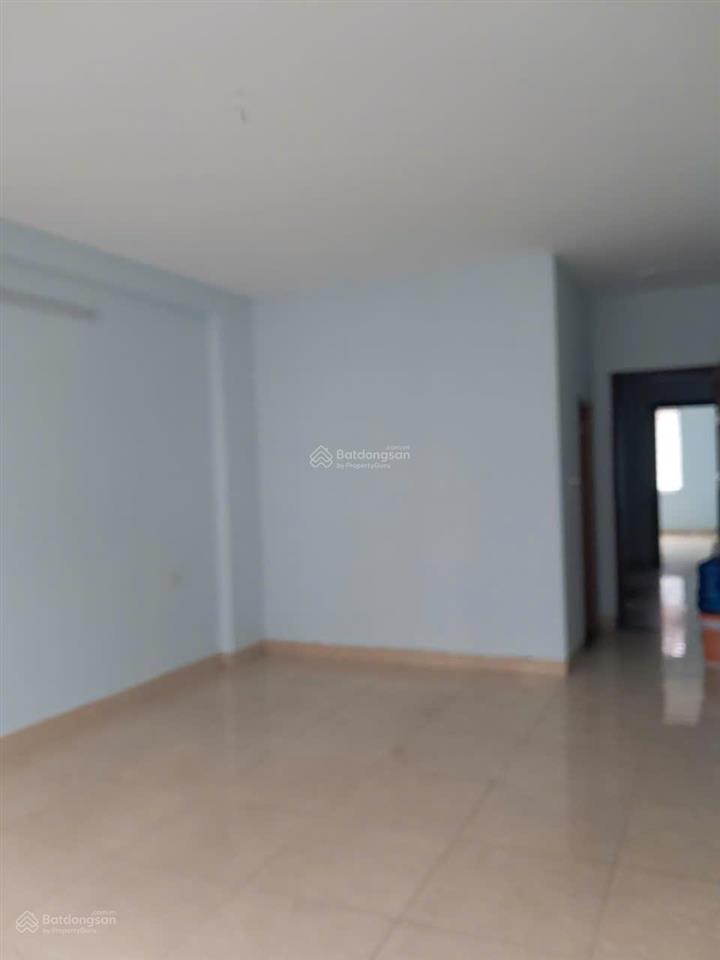 Chính chủ cho thuê tòa nhà văn phòng 6,5 tầng thang máy ô tô tránh vị trí đẹp yên sở, tp hà nội