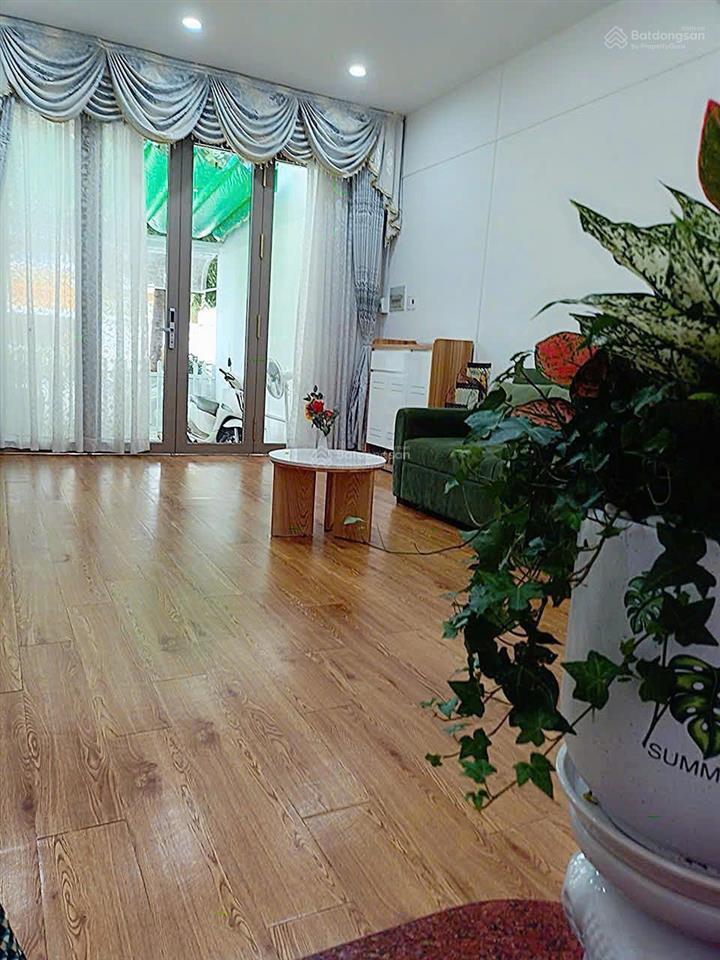 Giá tốt  chính chủ cần bán nhanh căn shophouse mặt tiền đường dương quang đông