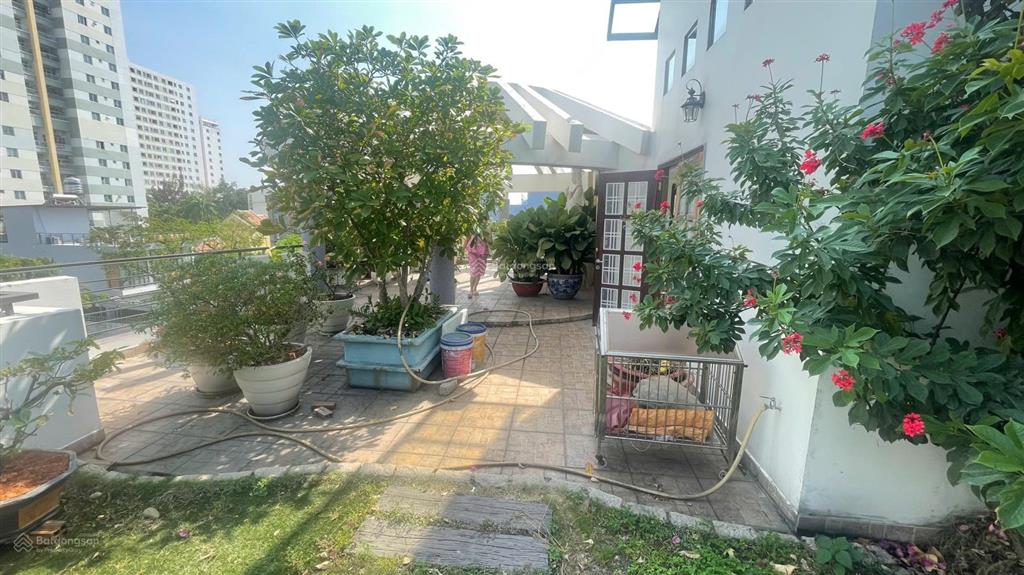 Nhà đẹp  giá tốt  cần bán căn biệt thự góc hai mặt tiền đường số 4, phường phú mỹ, quận 7, tp hcm