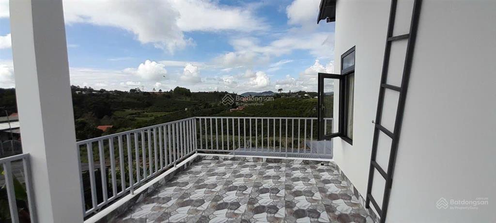 Nhà vườn siêu đẹp  nhà chính chủ tại ninh gia, 600m2, thổ cư 150m2, hai tầng lầu. giá 7,5 tỉ