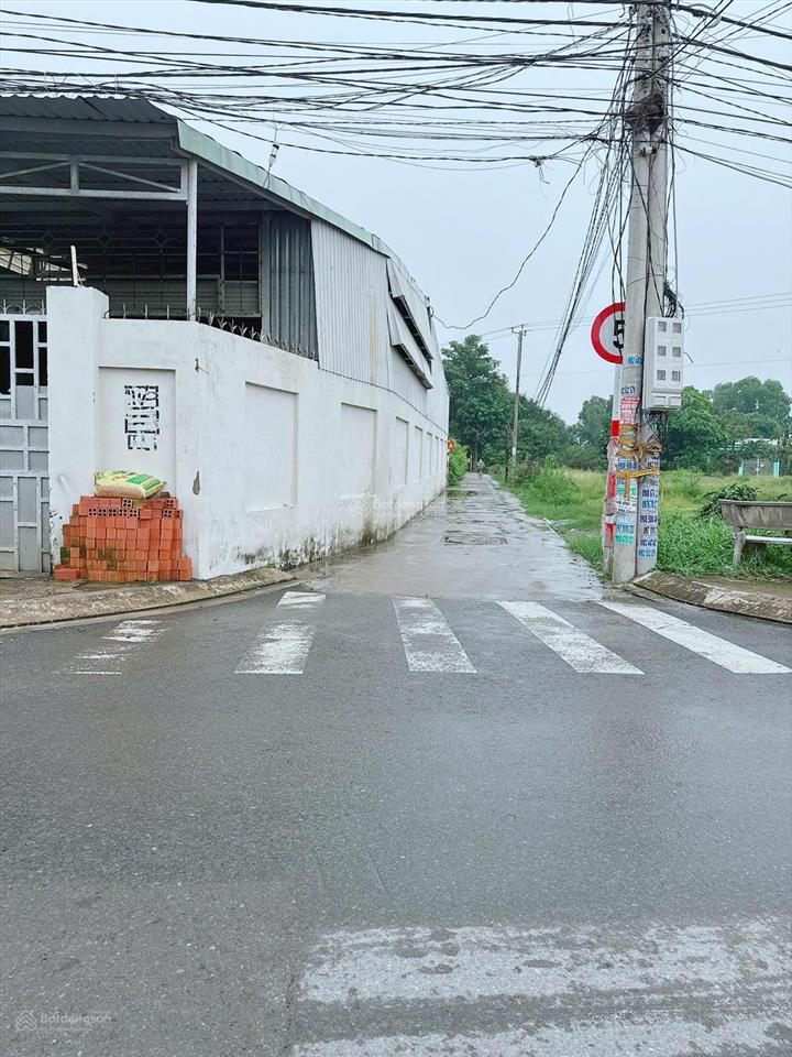 Đầu tư sinh lời  cần bán đất vị trí đẹp trung tâm thị trấn đức hòa, huyện đức hòa, long an.