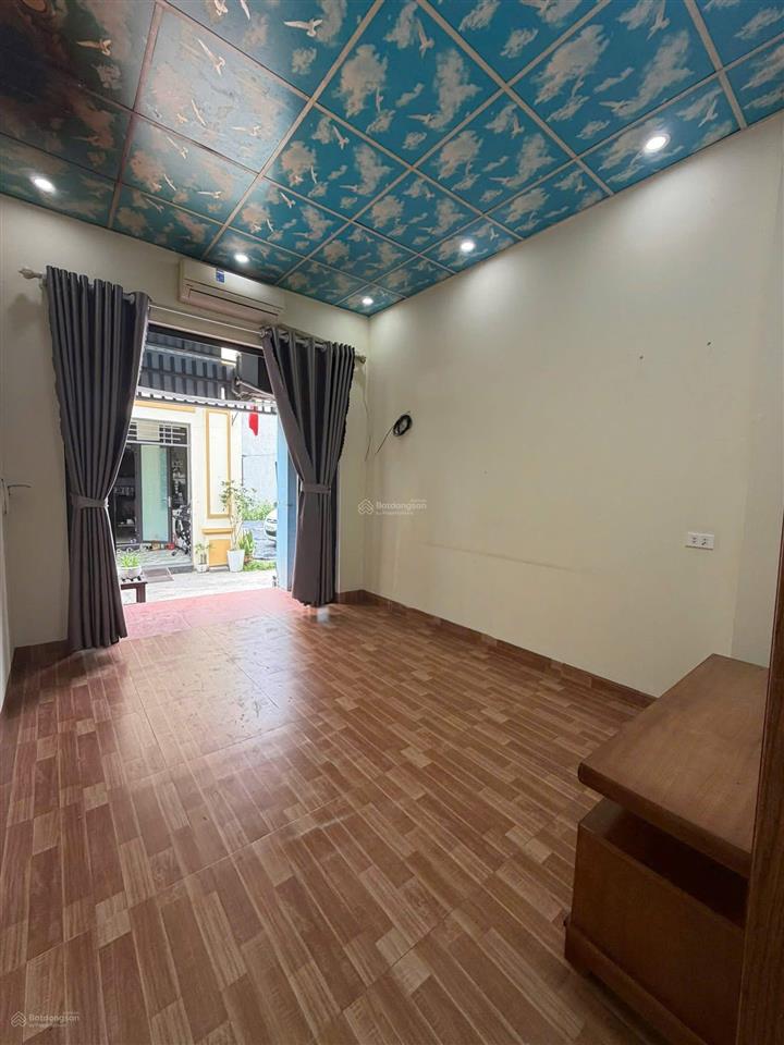 Bán nhà ngõ bà mít hà trung đường bằng không dốc, giá chỉ 1tỷ400tr nội thất liền tương y ảnh