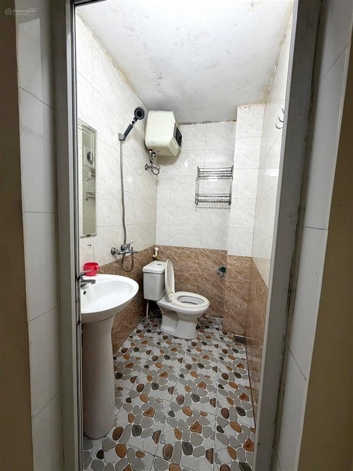 Bán nhà ngõ bà mít hà trung đường bằng không dốc, giá chỉ 1tỷ400tr nội thất liền tương y ảnh