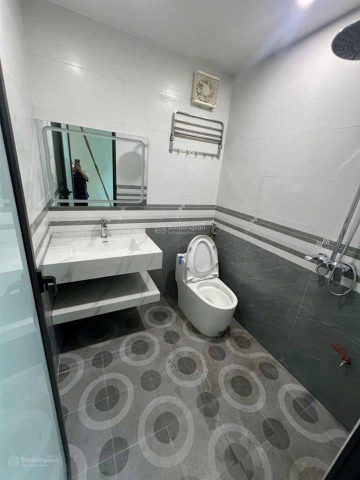 Nhà hà lầm 3 ngủ diện tích siêu to chỉ nhỉnh hơn 2 đồng  0962 698 ***
