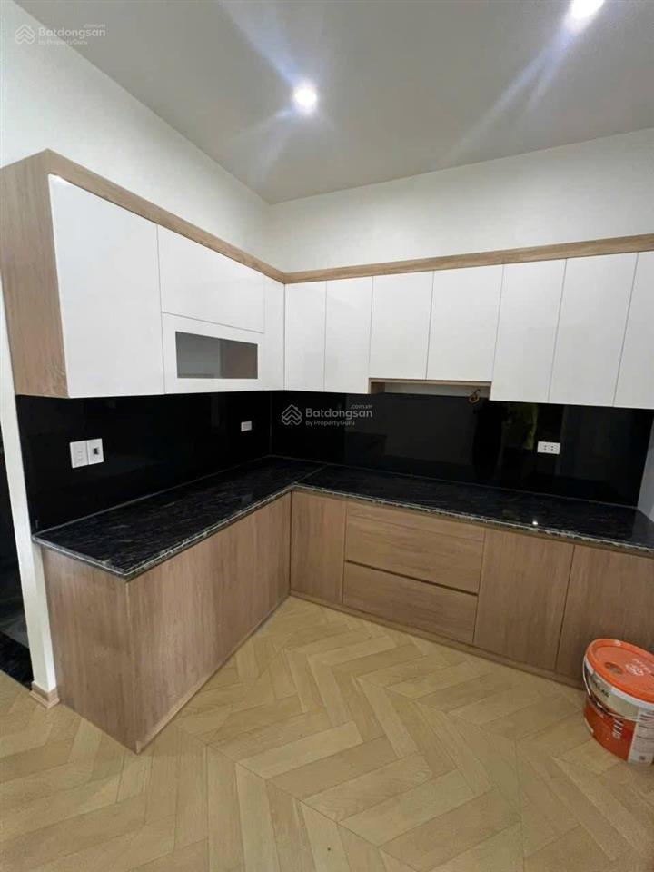Nhà hà lầm 3 ngủ diện tích siêu to chỉ nhỉnh hơn 2 đồng  0962 698 ***