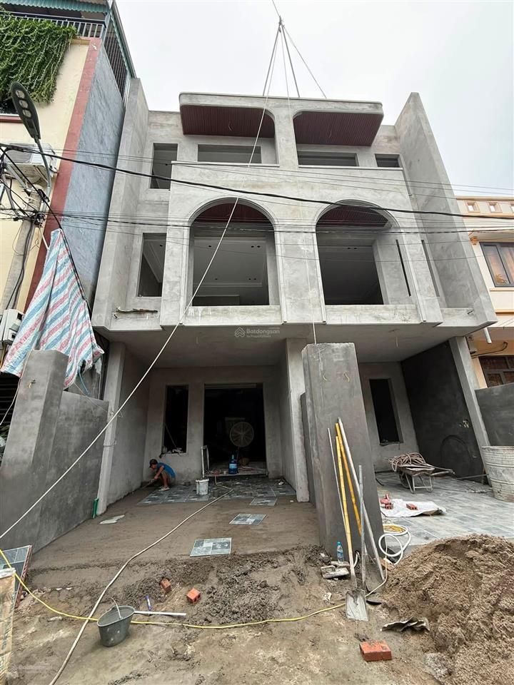 Bán căn nhà 3 tầng khu đô thị ông nhan, bãi muối  0962 698 ***
