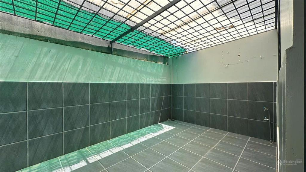 Tôi bán nhà phố y  wang 125m2  1 tầng  giá 1.99 tỷ  full nội thất