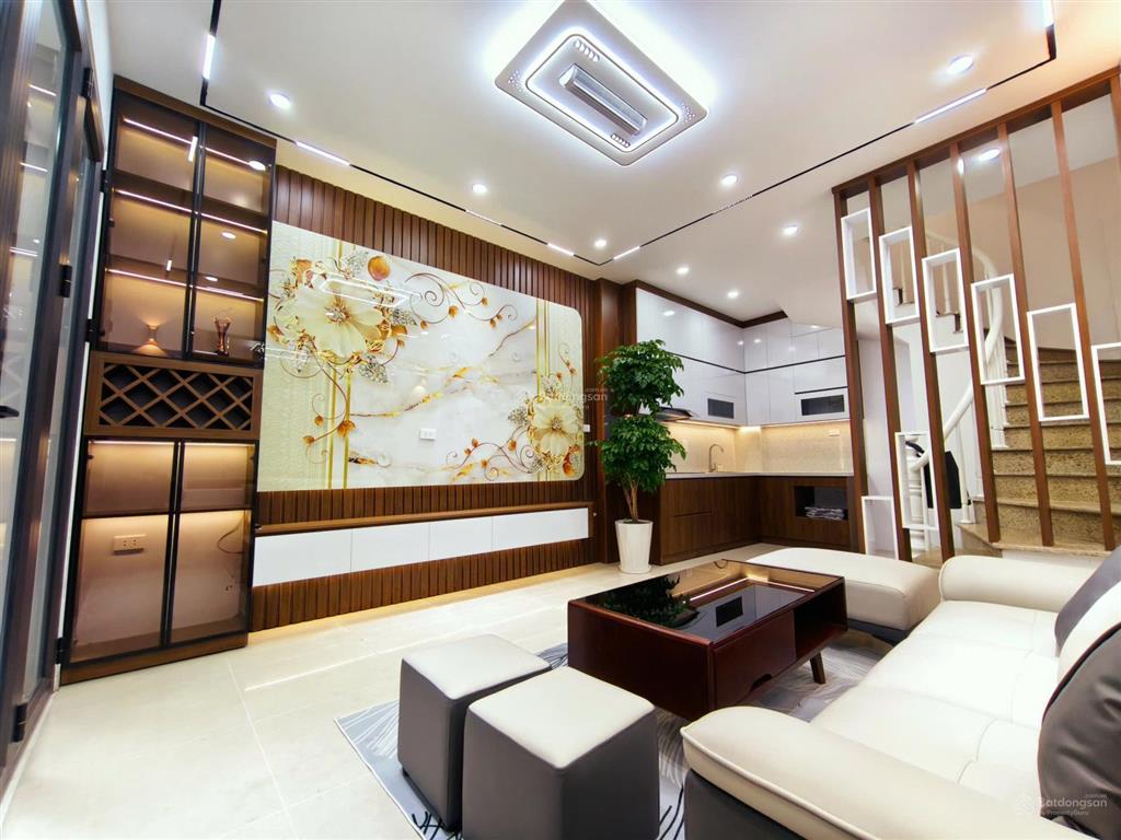 Bán nhà riêng tại phố trần đại nghĩa ngõ thông,xe máy tránh ba gác,hàng xóm thân thiện,vì trí hiếm