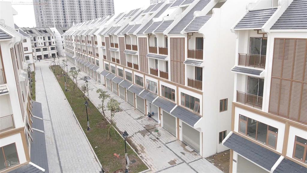 Chính chủ bán liền kề mặt chung cư dự án hinode royal park view công viên tiếp giáp vành đai 3,5